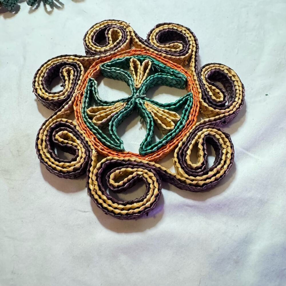 Four VINTAGE BOHO WICKER/RATTAN TRIVET/HOT PADS
